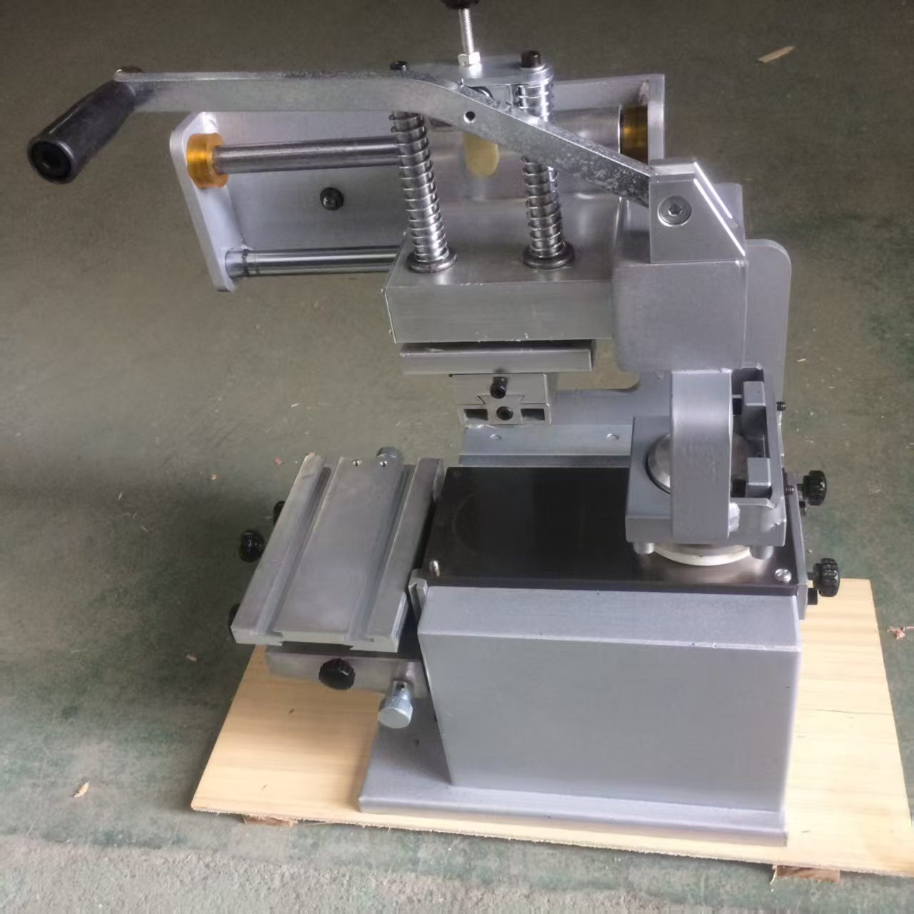 Machine d'impression par tampo - Commercial Printing Operations avis et prix