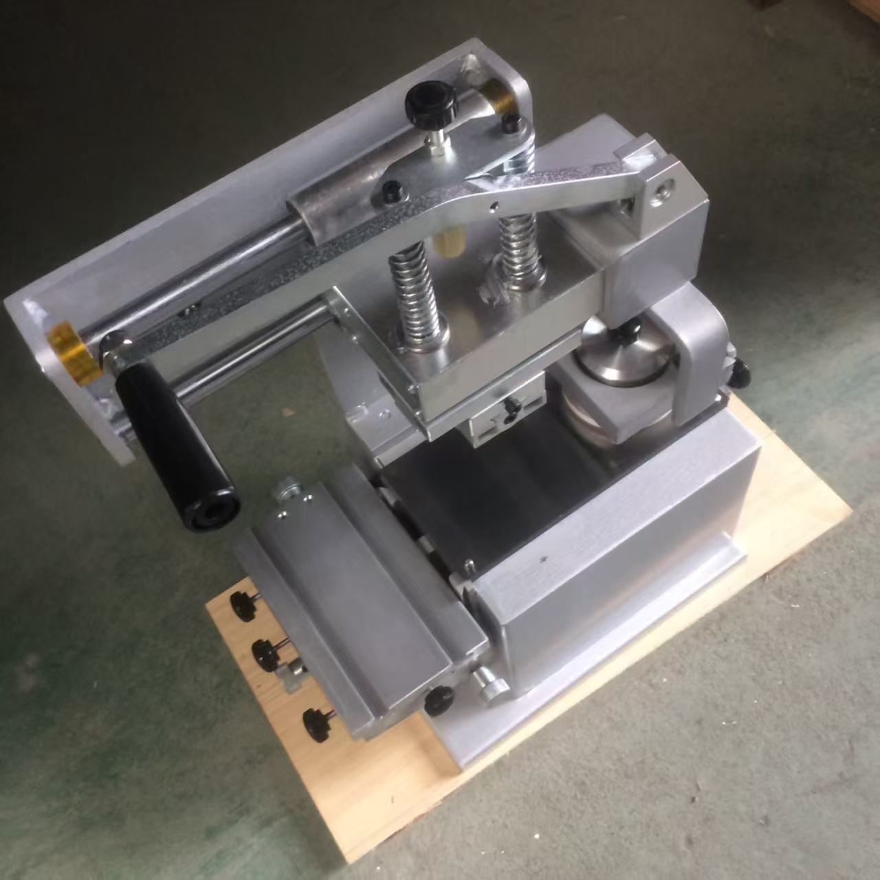Machine d'impression par tampo - Commercial Printing Operations avis et prix